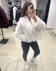 Fourrure blanche Courte