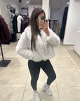 Fourrure blanche Courte